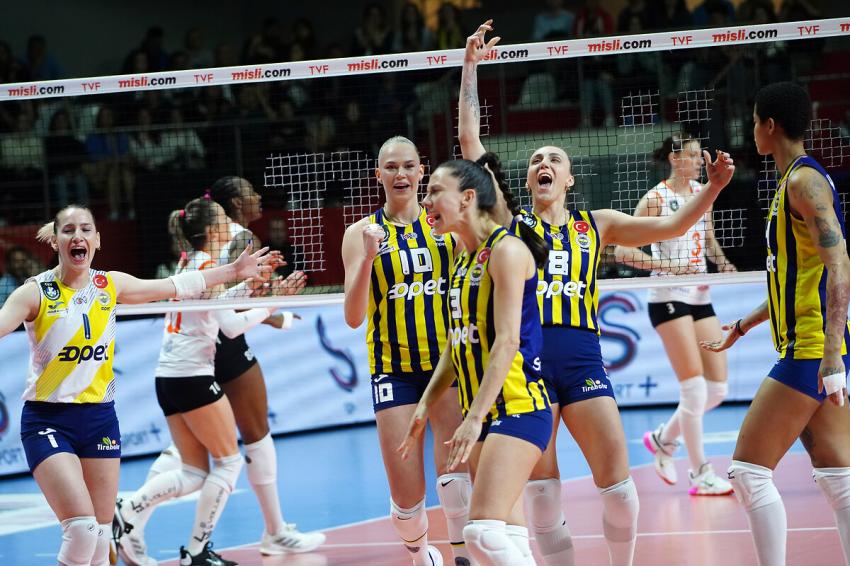 Capa da notícia - Fenerbahçe Opet é campeão da liga turca 22/23