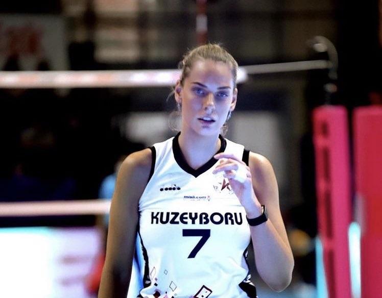 Capa da notícia - Olesia Rykhliuk volta a jogar na Ucrânia