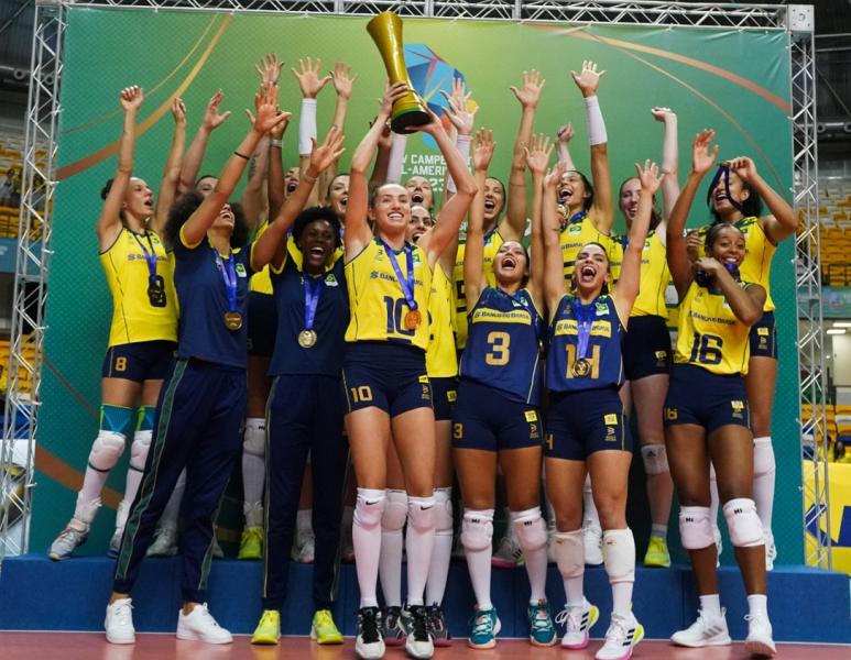 Capa da notícia - Seleção feminina vence Colômbia no encerramento do Sul-Americano