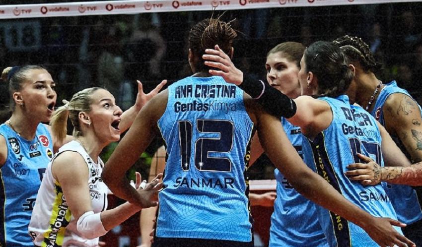 Capa da notícia - Ana Cristina lidera mais uma vitória do Fenerbahçe Opet