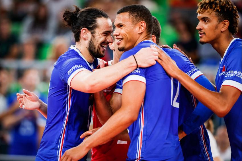 Capa da notícia - Mundial: França garante classificação no tie-break