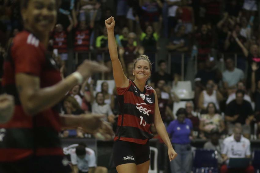 Capa da notícia - Superliga: Sesc RJ Flamengo aguarda adversário nas semifinais