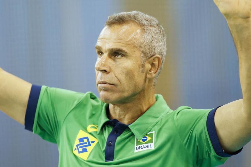 Capa da notícia - Wagão assume a seleção feminina sub-20 do Brasil
