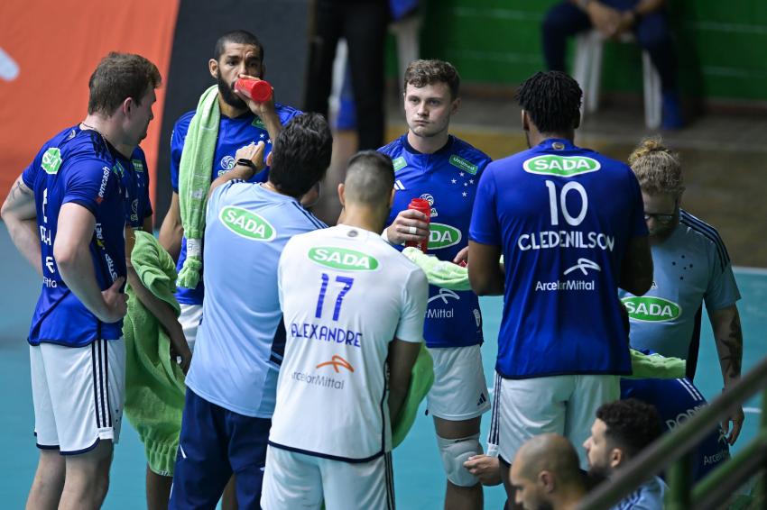 Capa da notícia - Sada Cruzeiro vence no Norte de Minas e conquista a segunda vitória no Mineiro