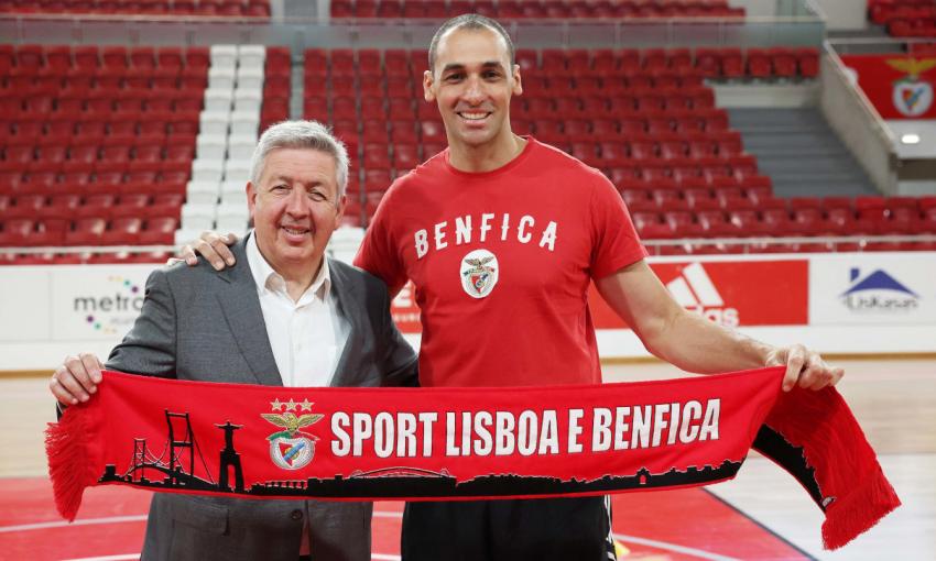 Capa da notícia - Portugal: Rapha fica mais um ano no SL Benfica