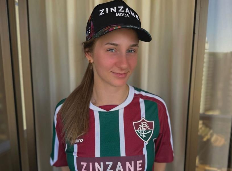 Capa da notícia - Fluminense acerta a contratação de Aleksandra Uzelac